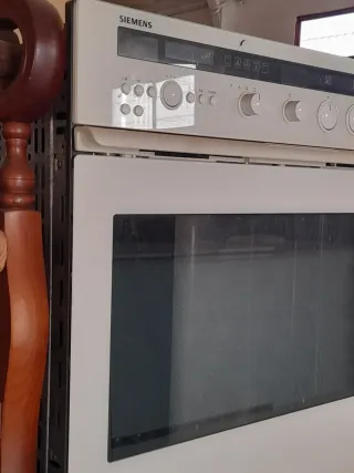 Horno Siemens Blanco con vitro