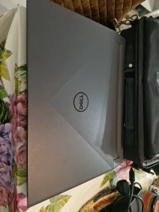 Ordenador portátil Dell G15