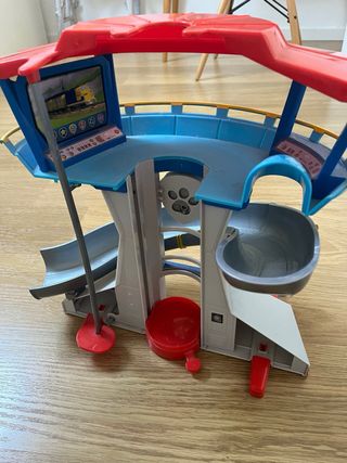 Torre de Vigilancia Patrulla Canina