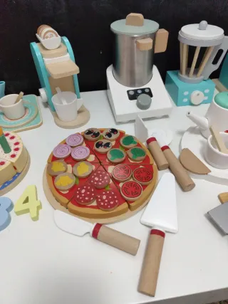 Juguetes de madera: cocina, pizza, tarta, cafetera