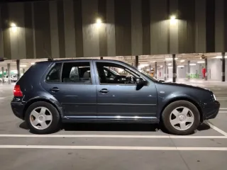 Volkswagen Golf 2000