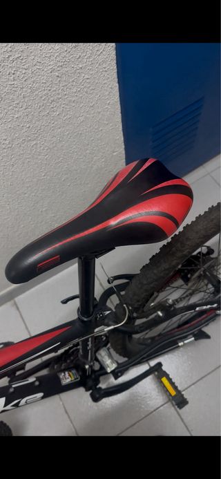 Bicicleta BH Spike Junior Negra/Roja casi sin usar