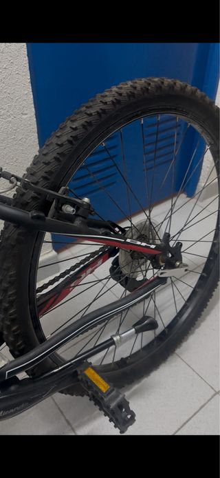 Bicicleta BH Spike Junior Negra/Roja casi sin usar