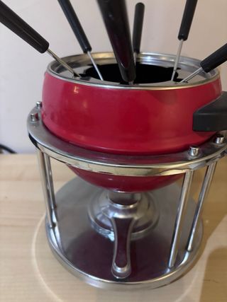 Fondue Roja con tenedores