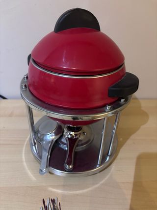 Fondue Roja con tenedores