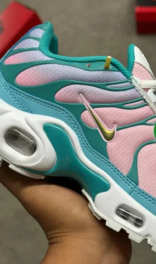 Nike TN Air Max Plus Rosa y Turquesa