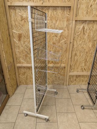 Carrelli espositori griglia nuovi per ceste bracci