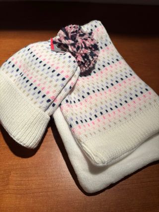Set 3 cappelli + 1 sciarpa bambina