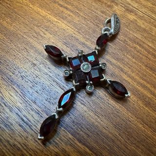 Cruz de Plata y Granates