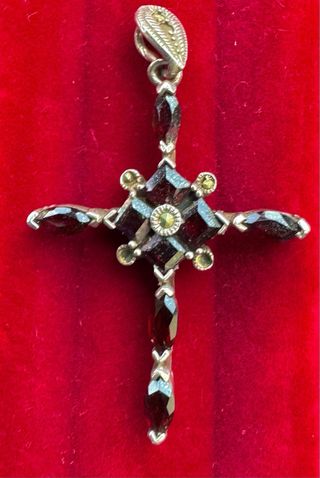 Cruz de Plata y Granates