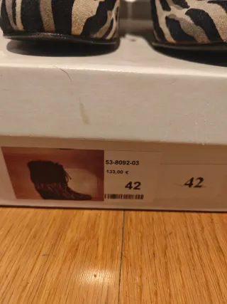 Botines cuña piel estampado cebra talla 42