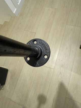 Estantería colgador perchero madera y metal