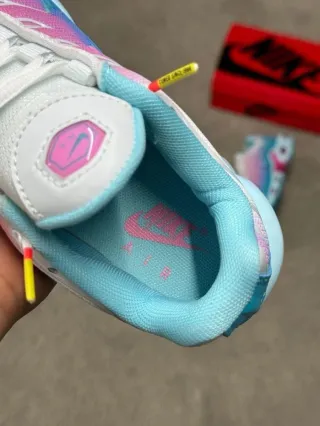 Nike Air Max Plus TN SE Azul Rosa