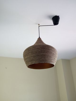 Lámpara de techo de yute