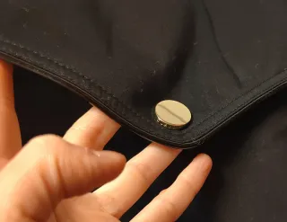 Gabardina Guess Negra Mujer