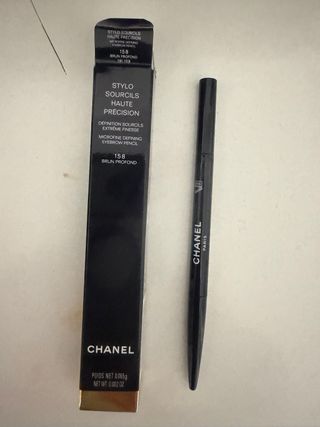 Chanel: Pintalabios Maquillaje  Pintado de cejas