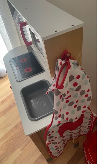 Cocina de juguete de madera