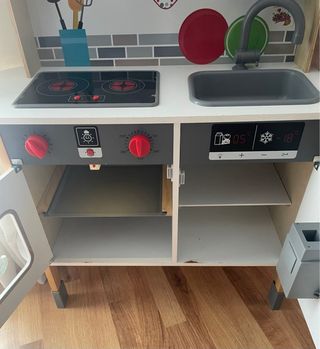 Cocina de juguete de madera