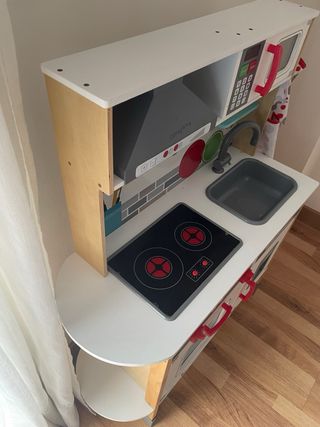 Cocina de juguete de madera