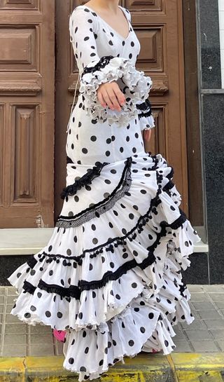 Traje de Flamenca Talla 36 Blanco y Negro