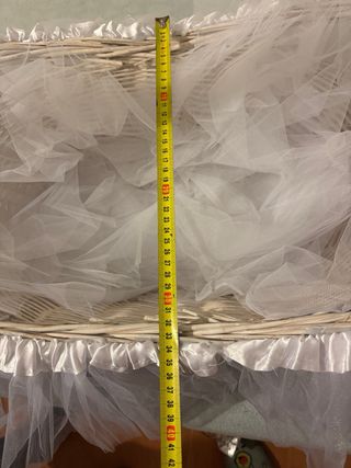 Cesra mimbre adornada