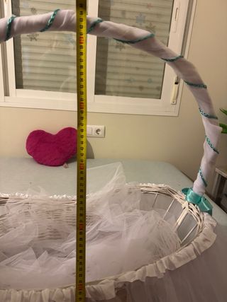 Cesra mimbre adornada