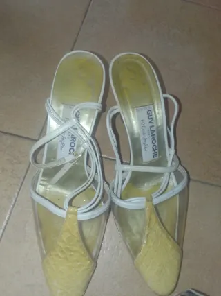 Tacones Guy Laroche Talla 37 usado buen estado