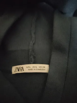 Jersey con capucha azul hombre manga larga.