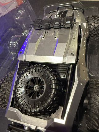 Coche teledirigido Defender