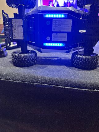 Coche teledirigido Defender