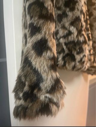 Cazadora pelo Bershka animal print