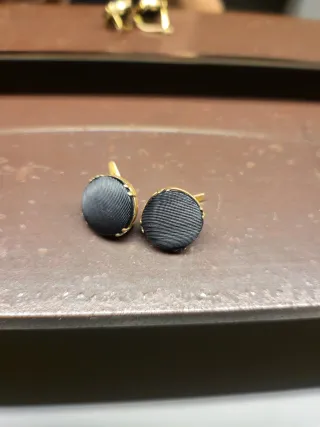 Pendientes antiguos de oro 15k y azabache francés