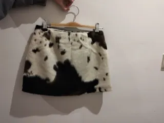 Minifalda piel vaca nueva