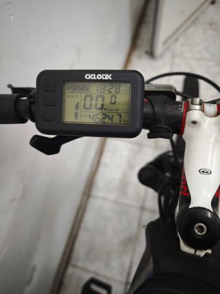 Bicicleta Eléctrica Cannondale Verde.