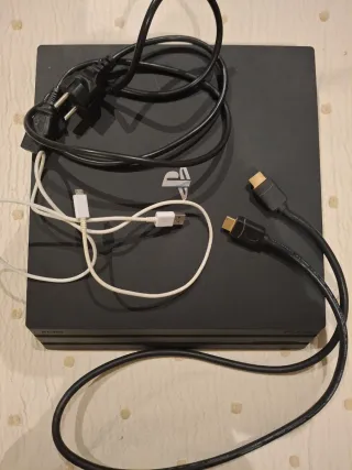 PS4 Pro 1TB + 2 Mandos