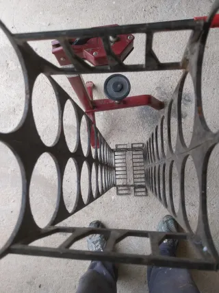 Encorchadora y botellero