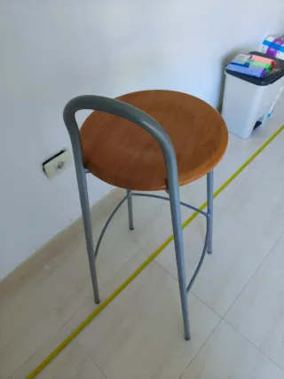 Taburete alto madera y metal. Conjunto de 4.