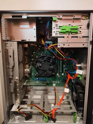 Ordenador Fujitsu ESPRIMO i5