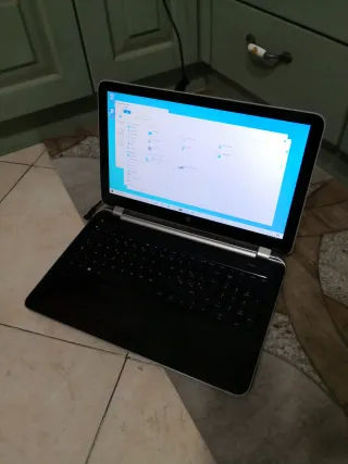 Hp 15 PC Portatile i7 ram 8gb 15.6' ssd