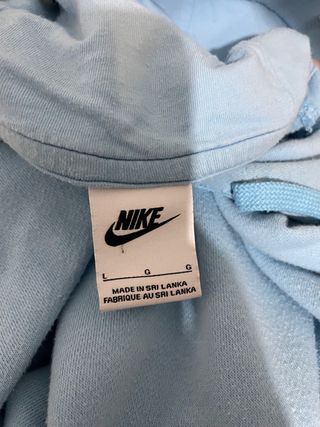 Sudadera Nike azul cielo con capucha