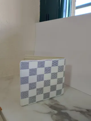 Cartera de hombre nueva blanca y gris