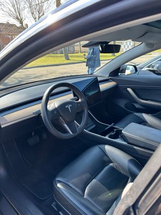 TESLA MODEL 3 GRAN AUTONOMÍA / LONG RANGE