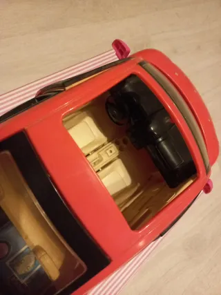 Coche Barbie Rosa con Accesorios