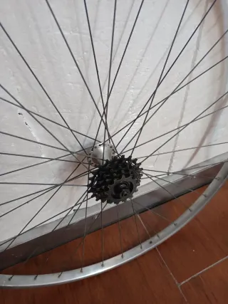 Llanta Bicicleta Carretera con Piñonera