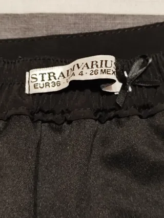 Minifalda fiesta lentejuelas Stradivarius T.36