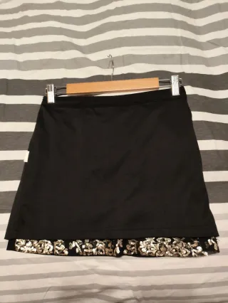 Minifalda fiesta lentejuelas Stradivarius T.36