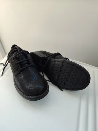 Zapatos niña Geox negros