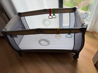 Cuna de viaje con colchón