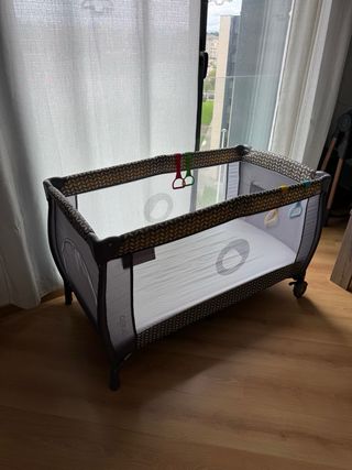 Cuna de viaje con colchón