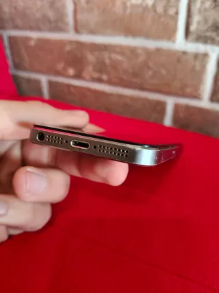 iPhone 5s Space Gray